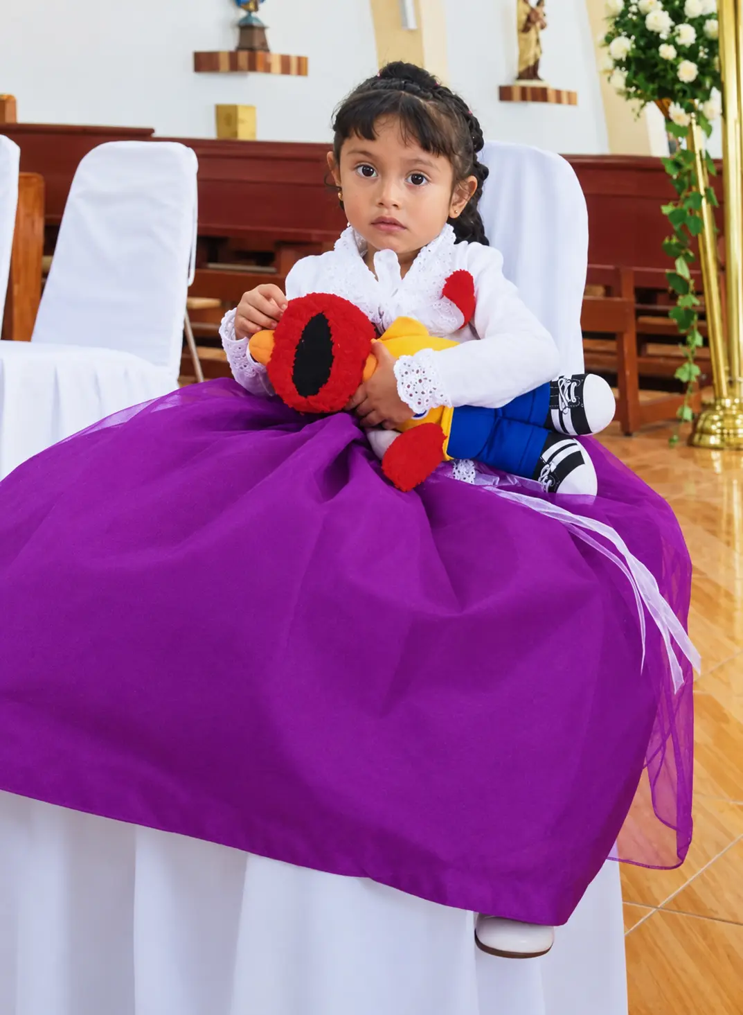 Meredith Zavala de niña con vestido morado, recuerdo inolvidable